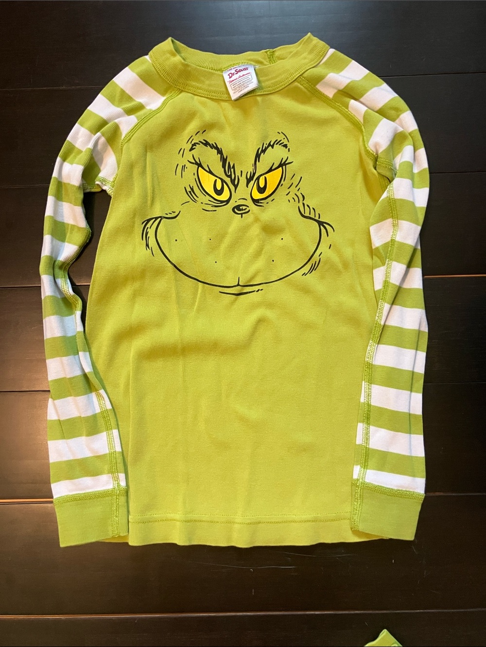 Hanna Andersson Lime Green Grinch Face Stripe Pajama Set - Picture 3 of 8